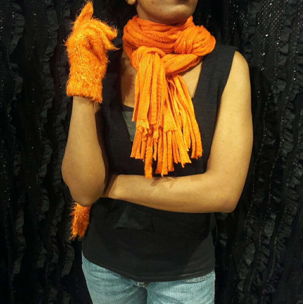 Scarf - Picture 2 of 5